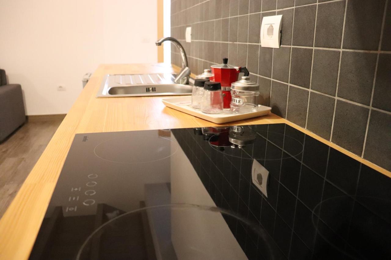 Zea Apartments Himarë Extérieur photo